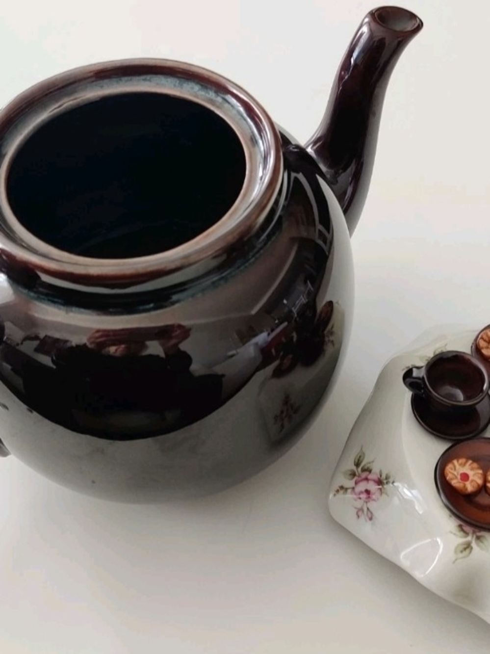 Paul Cardew "Brown Betty Tea Table" ceramic teapot - Picture 9 of 16